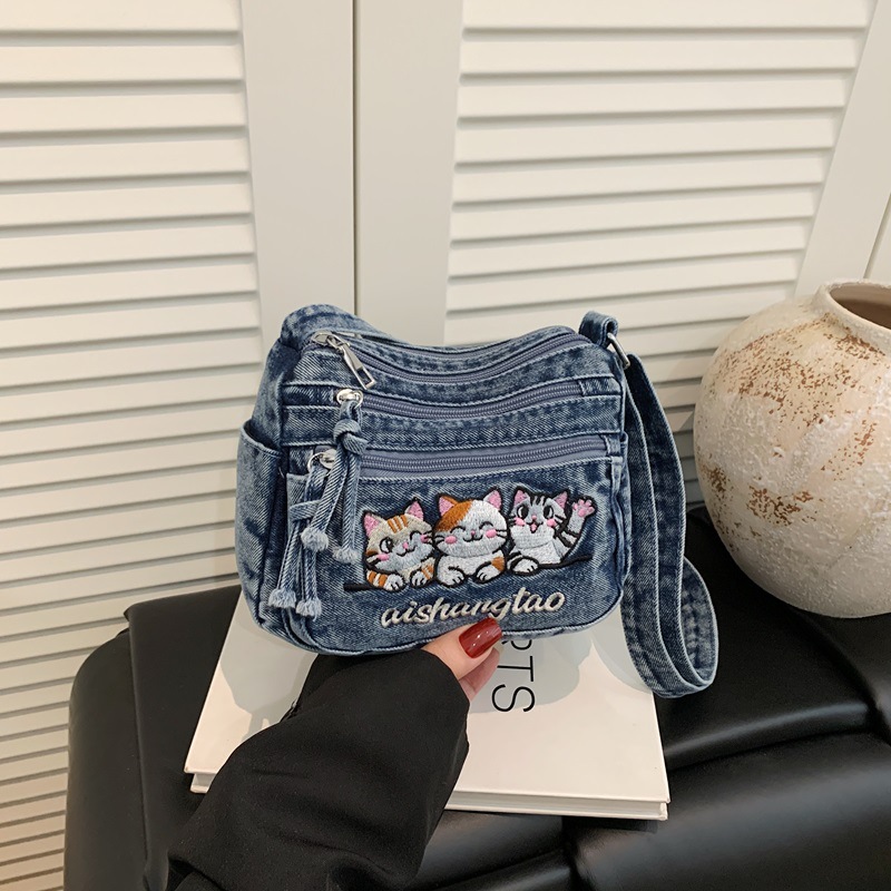 Embroidery Cat - Urocza torebka crossbody w koreańskim stylu