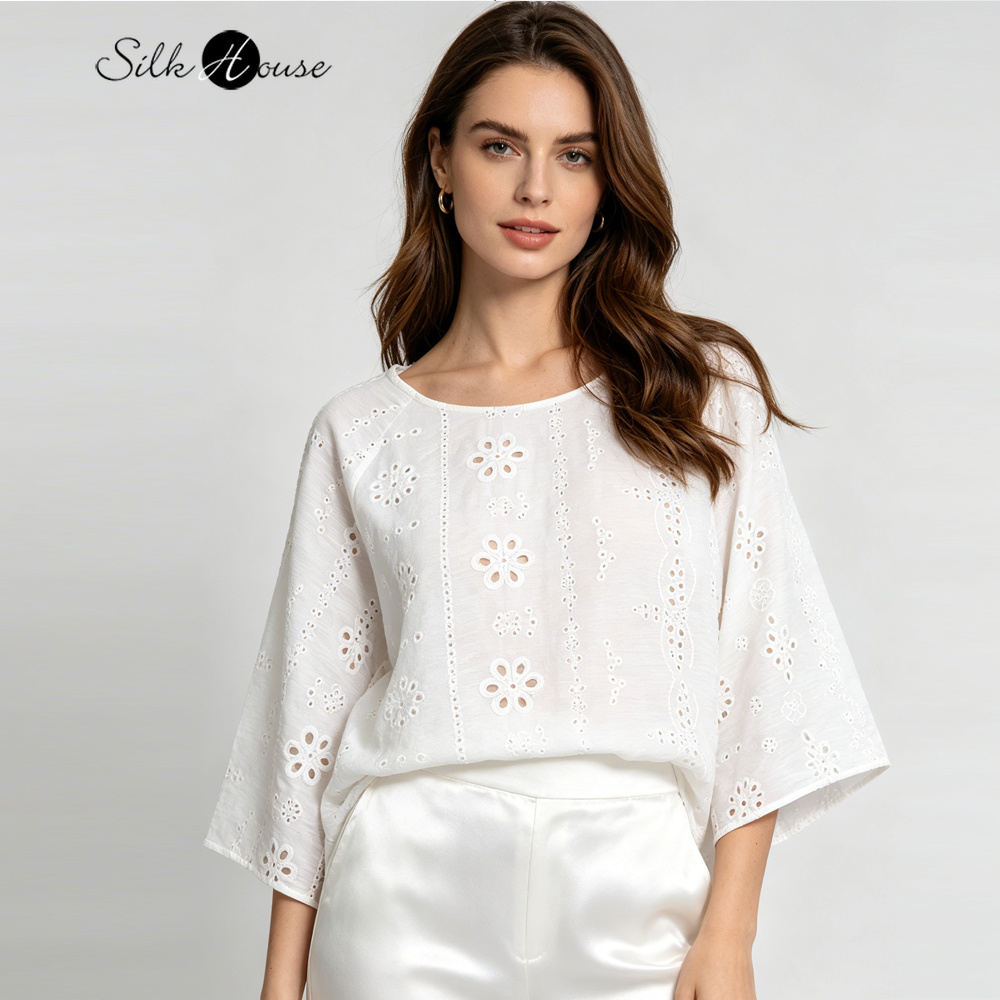 Embroidery Jersey - Biała bluzka plus size z ażurowym