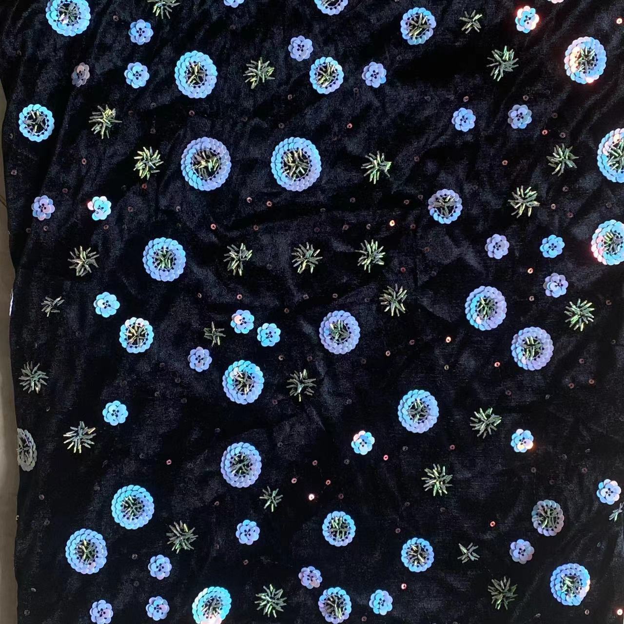 Aksamitne rolki, tubki z koral – Velvet Fabric Embroidery recenzja i cena