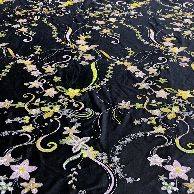 Nowy jesienno-zimowy czarny ak – Velvet Fabric Embroidery recenzja i cena