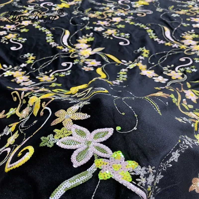 Nowy jesienno-zimowy czarny ak – Velvet Fabric Embroidery recenzja i cena