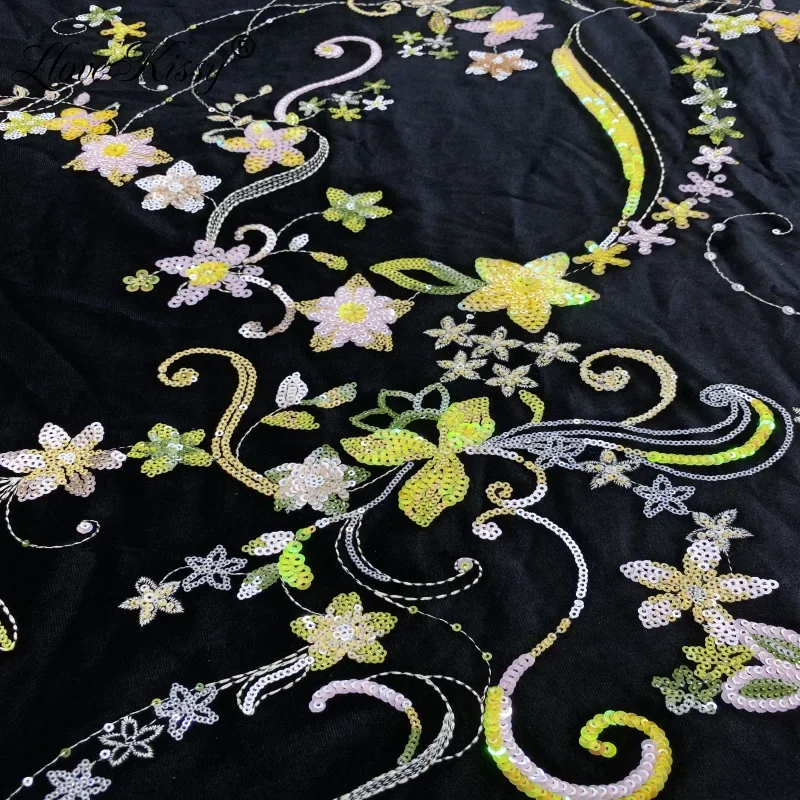 Nowy jesienno-zimowy czarny ak – Velvet Fabric Embroidery recenzja i cena